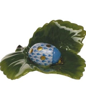 Herend Ladybug on a Leaf Figurine Blue Fishnet